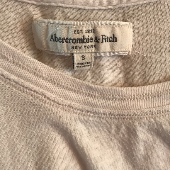 WOMENS tee 🔥2 FOR $22🔥 - Picture 3 of 3